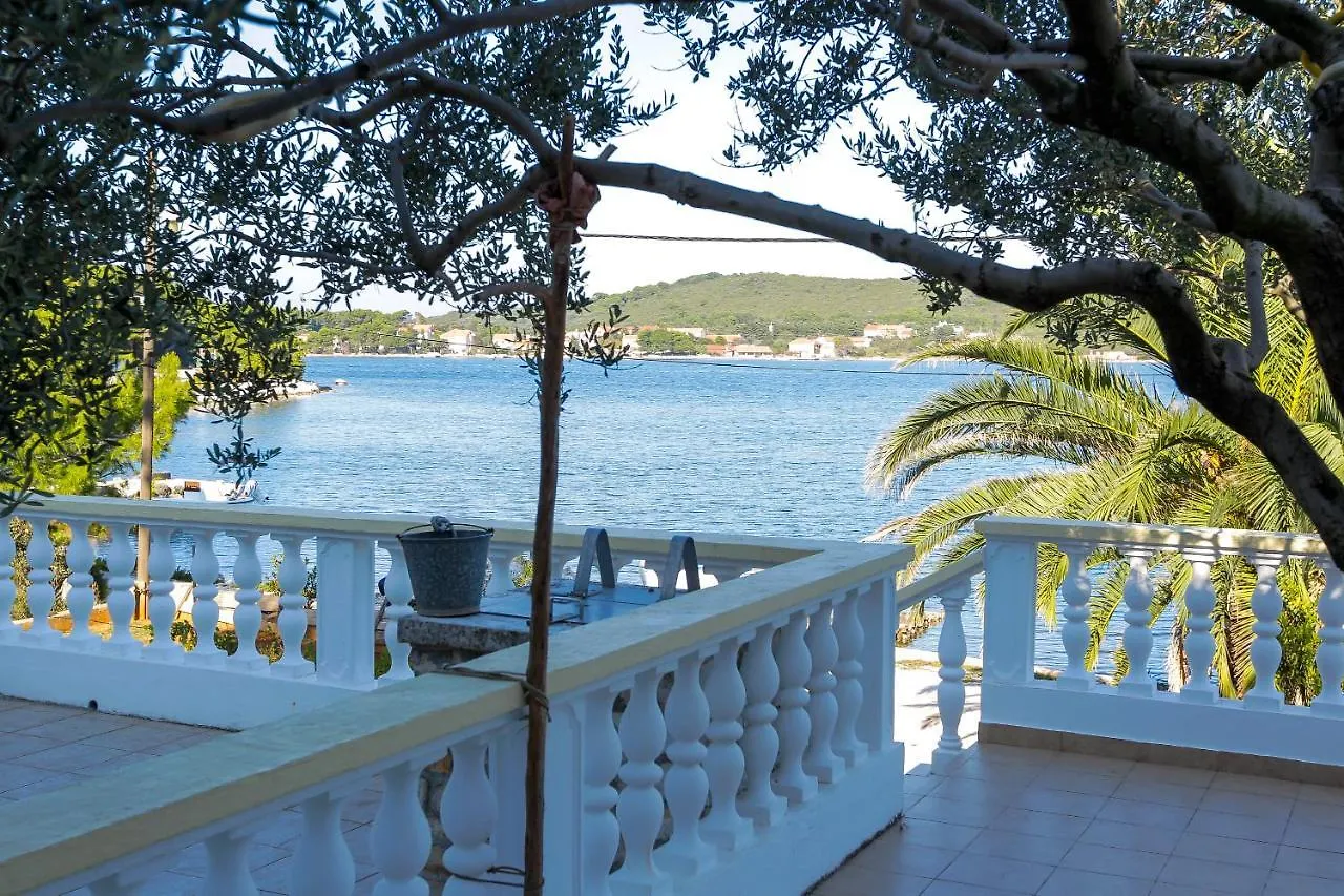 Apartments Kolic Veli Rat Kroatië