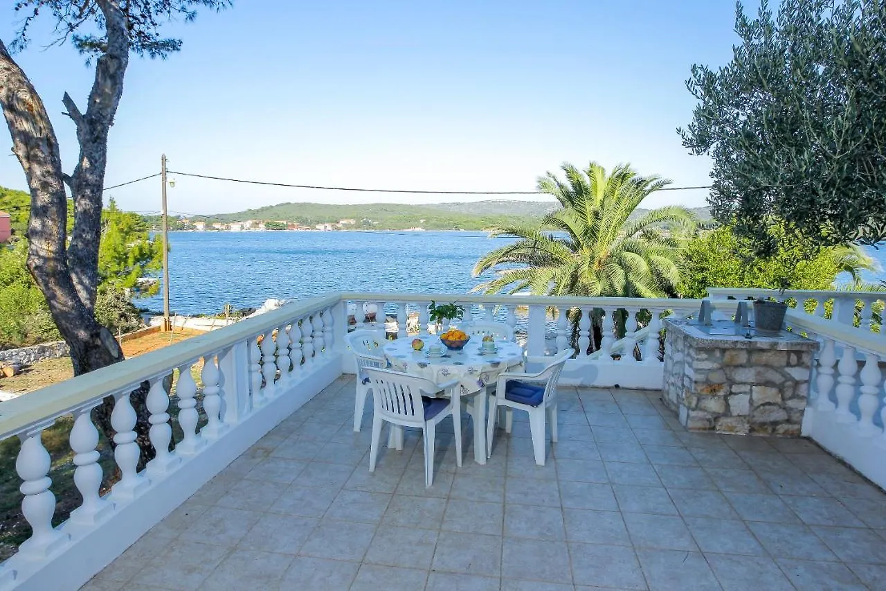 Apartments Kolic Veli Rat 0*,  Kroatië