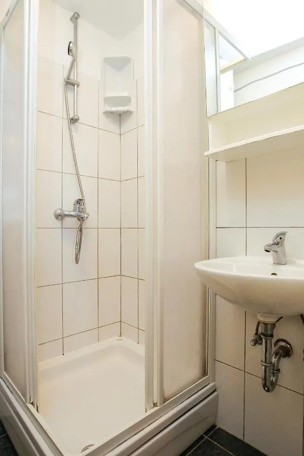 Apartments Kolic Veli Rat