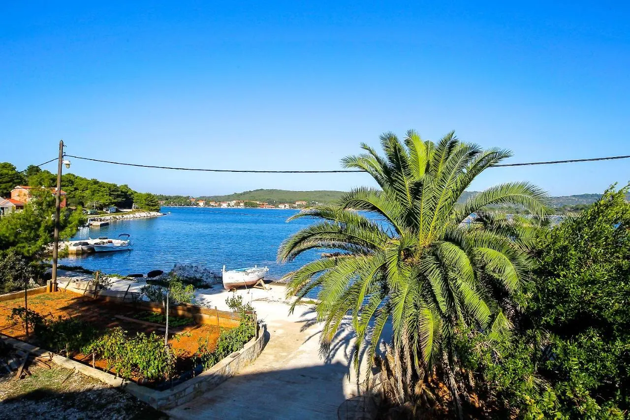 Apartments Kolic Veli Rat 0*,  Kroatië